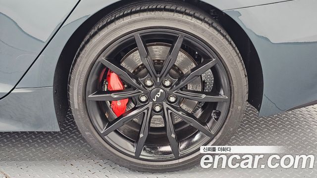 Kia Stinger 2023 — photo 7