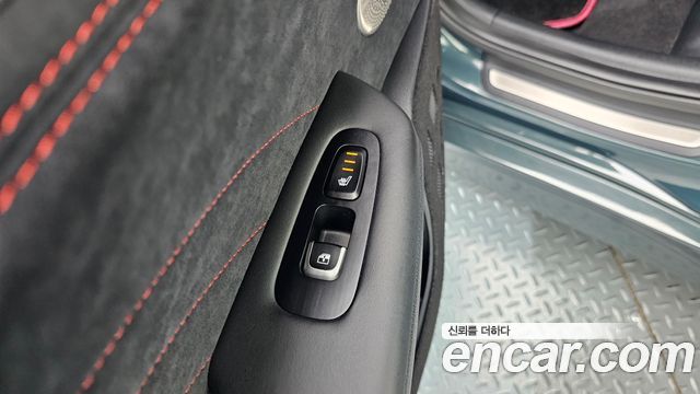 Kia Stinger 2023 — photo 31
