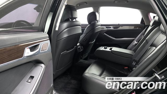 Genesis G80 2017 — photo 11
