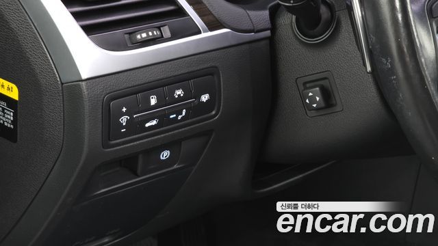 Genesis G80 2017 — photo 15