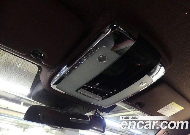 Rolls-Royce Ghost 2022 — photo 13