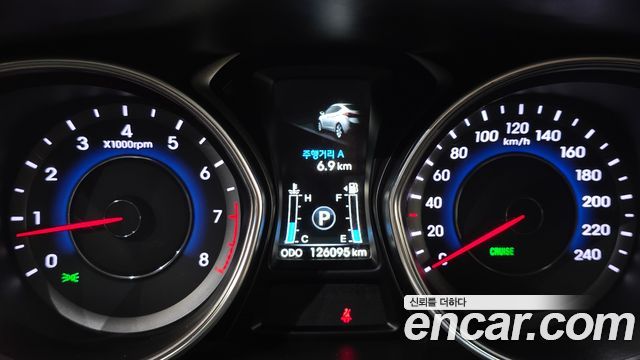 Hyundai AVANTE 2014 — photo 8