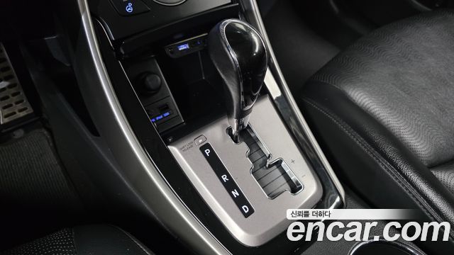 Hyundai AVANTE 2014 — photo 9