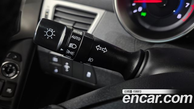 Hyundai AVANTE 2014 — photo 11