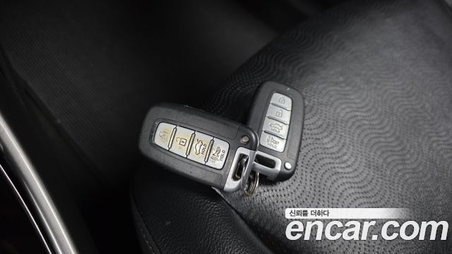 Hyundai AVANTE 2014 — photo 15