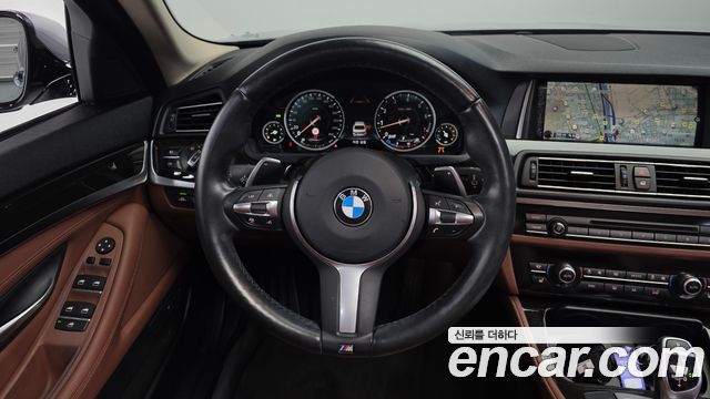 BMW 5-Series 2016 — photo 13