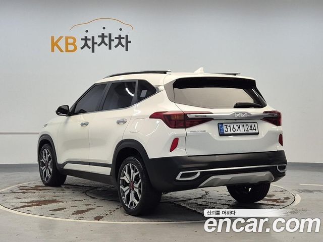 Kia Seltos 2023 — photo 2