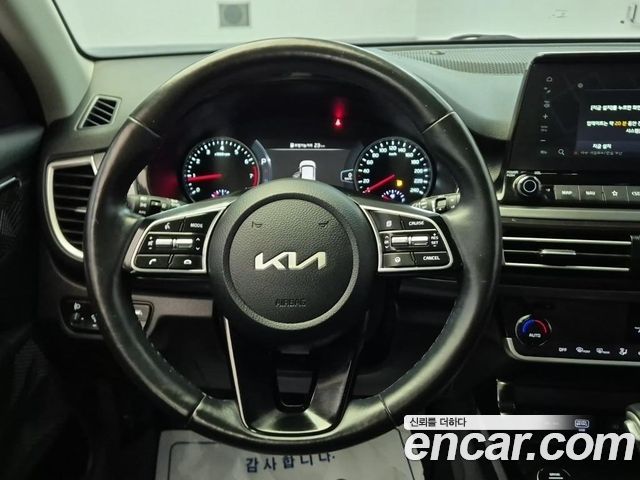 Kia Seltos 2023 — photo 8
