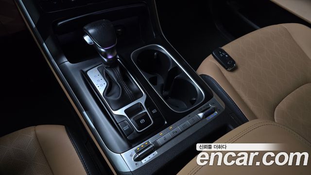 Kia Canival 2021 — photo 9