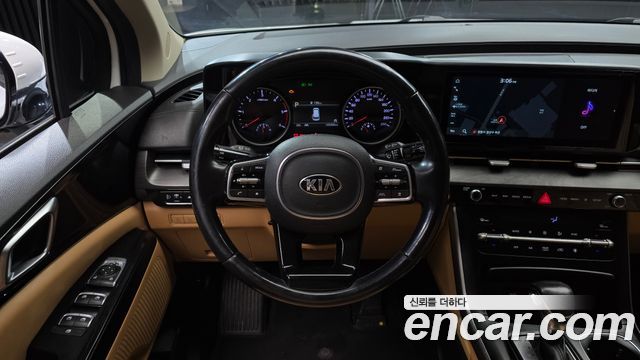 Kia Canival 2021 — photo 13