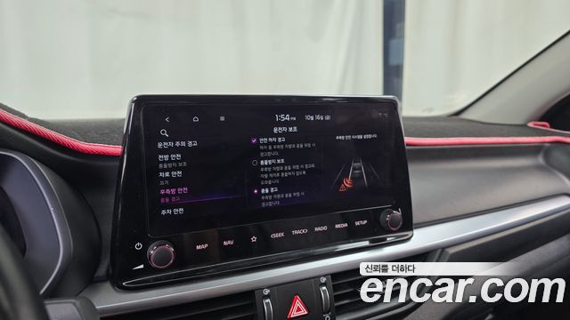 Kia K3 2022 — photo 16