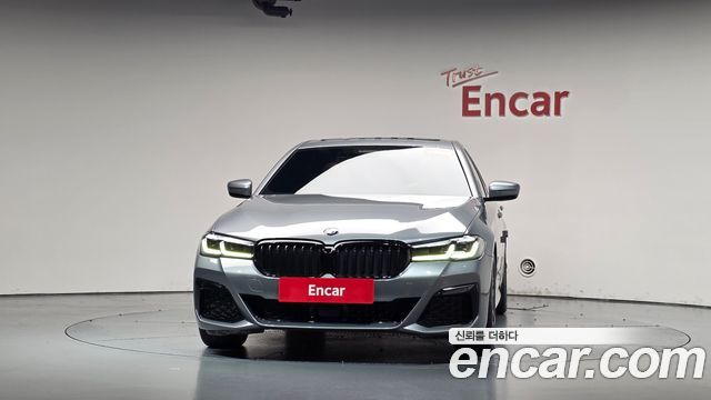 BMW 5-Series 2023 — photo 3