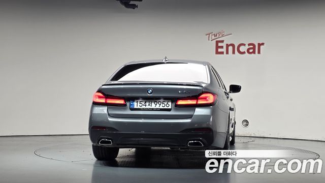 BMW 5-Series 2023 — photo 4