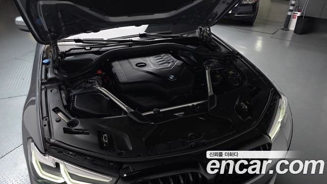 BMW 5-Series 2023 — photo 6