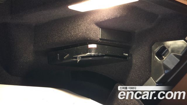 BMW 5-Series 2023 — photo 34