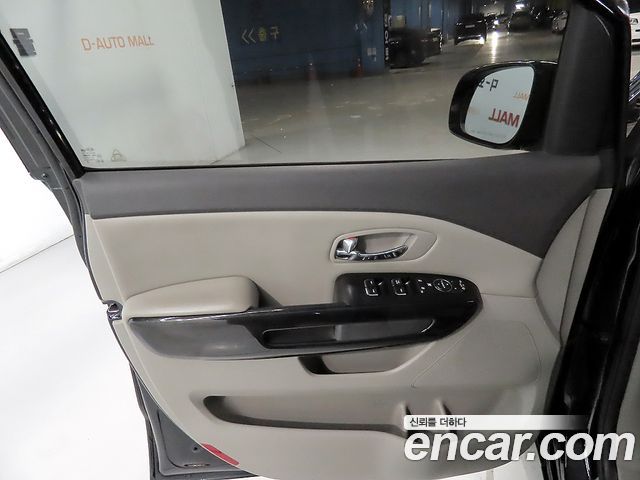 Kia Canival 2017 — photo 13