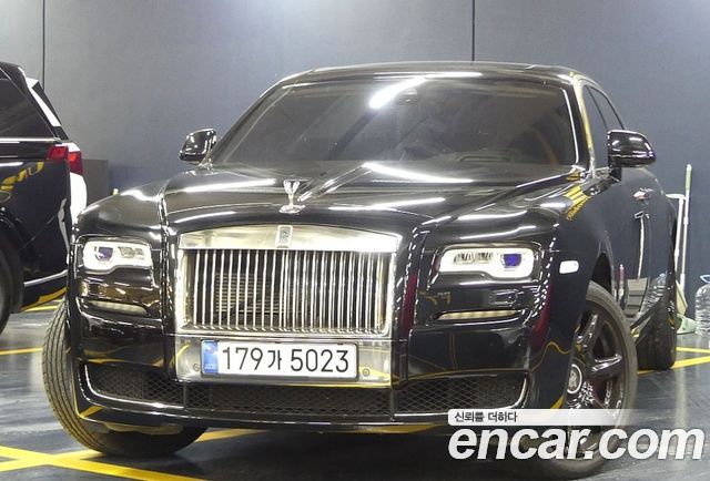 Rolls-Royce Ghost 2016 — photo 1