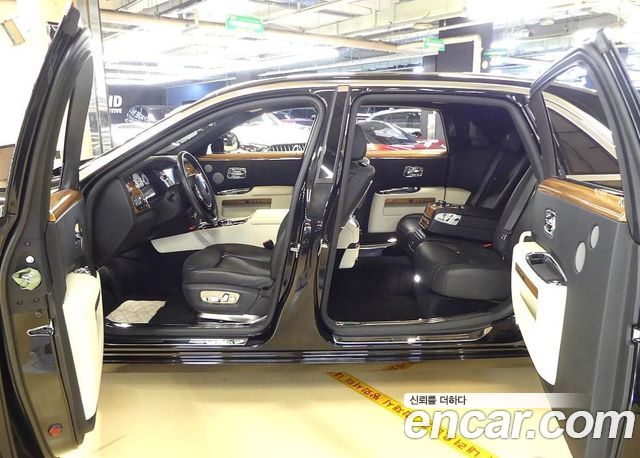 Rolls-Royce Ghost 2016 — photo 4