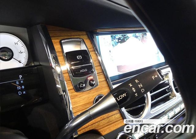Rolls-Royce Ghost 2016 — photo 7
