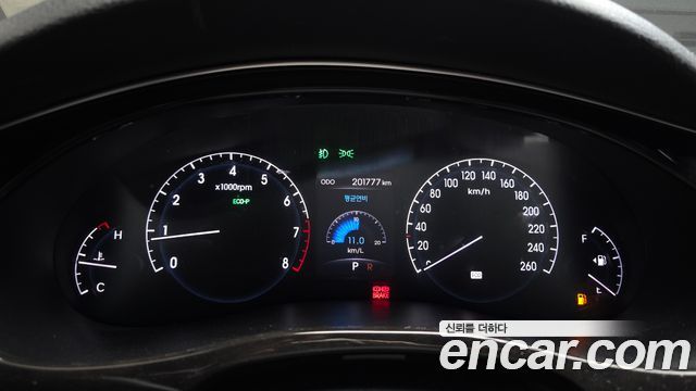 Hyundai Genesis 2012 — photo 8