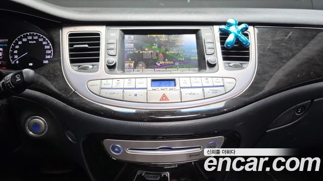 Hyundai Genesis 2012 — photo 15