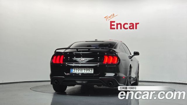 Ford Mustang 2020 — photo 4