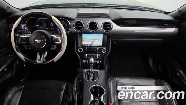 Ford Mustang 2020 — photo 10