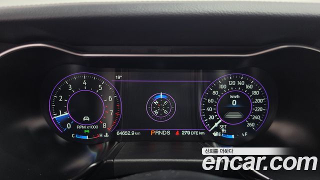 Ford Mustang 2020 — photo 11