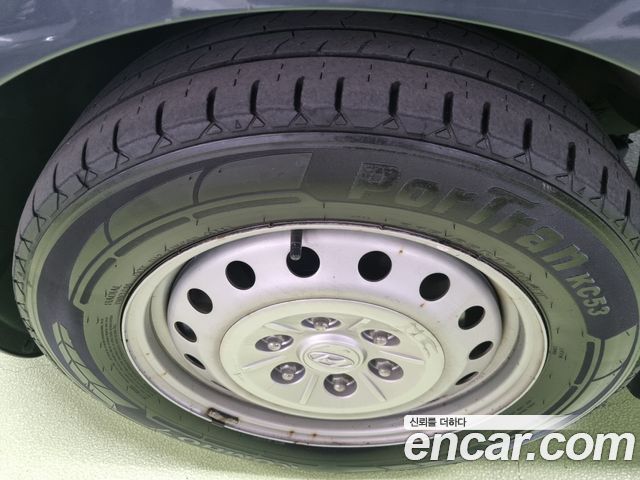 Hyundai Staria 2022 — photo 5
