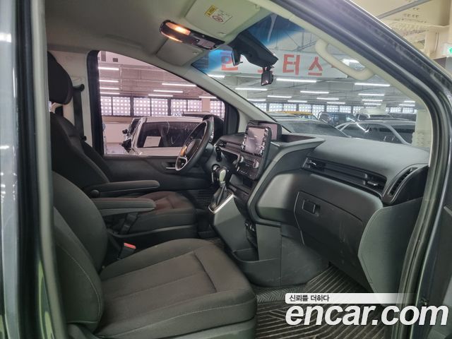 Hyundai Staria 2022 — photo 7