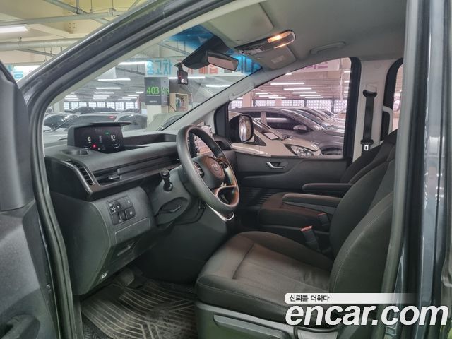Hyundai Staria 2022 — photo 10