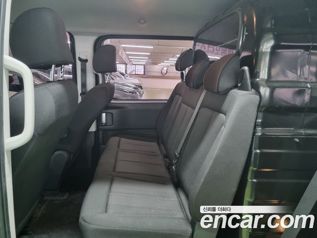 Hyundai Staria 2022 — photo 11