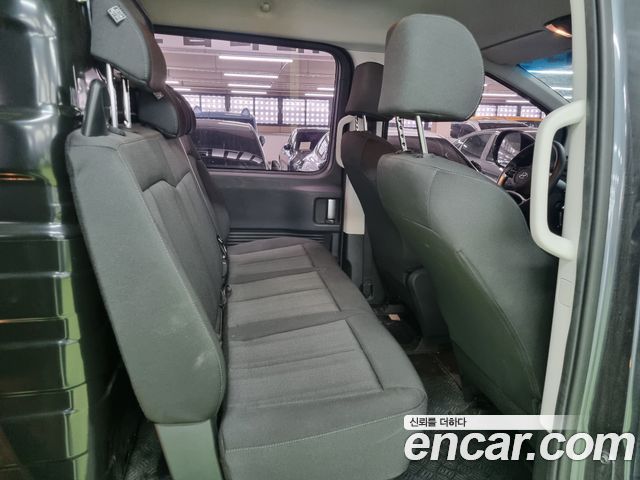 Hyundai Staria 2022 — photo 12