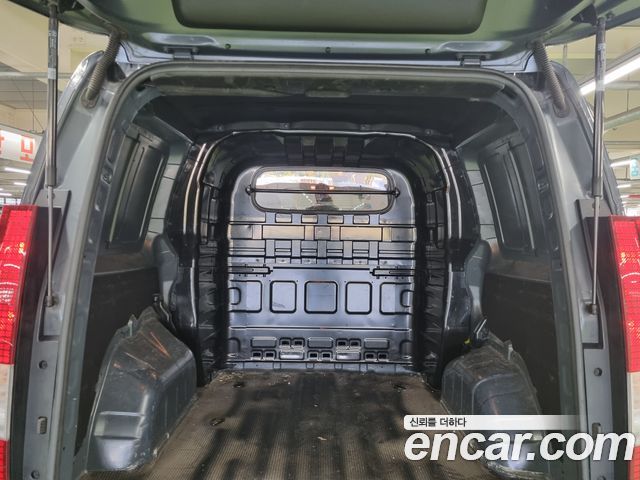 Hyundai Staria 2022 — photo 18