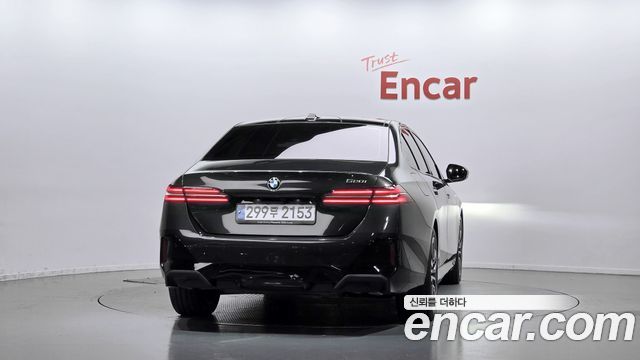 BMW 5-Series 2024 — photo 4
