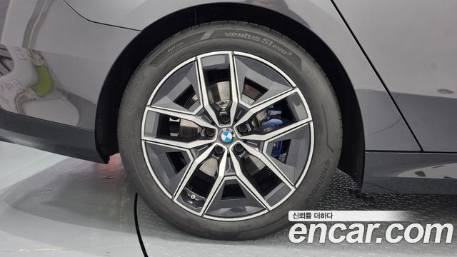 BMW 5-Series 2024 — photo 5
