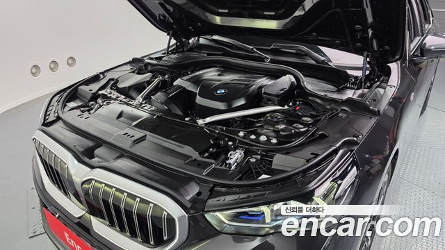 BMW 5-Series 2024 — photo 6