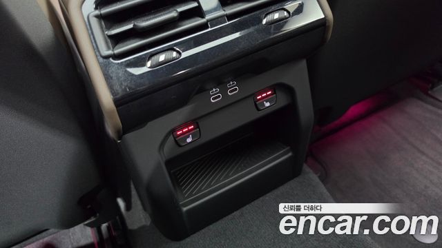 BMW 5-Series 2024 — photo 28