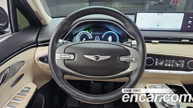 Genesis GV70 2021 — photo 19
