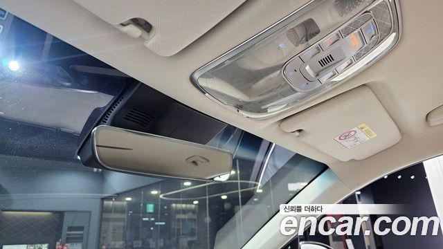 Genesis GV70 2021 — photo 26