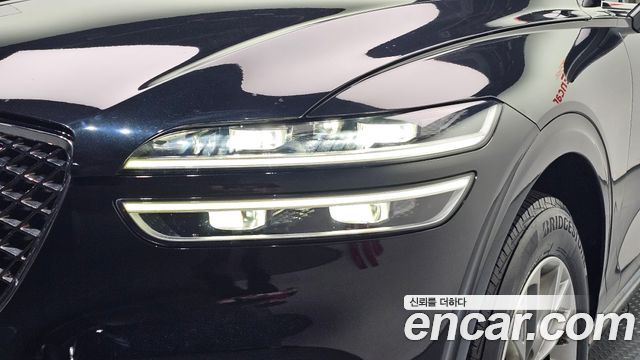 Genesis GV70 2021 — photo 8