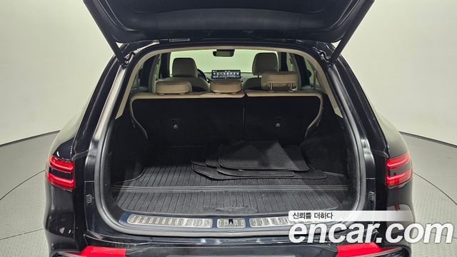 Genesis GV70 2021 — photo 30