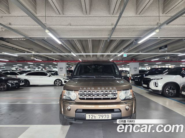 Land Rover Discovery 2011 — photo 2