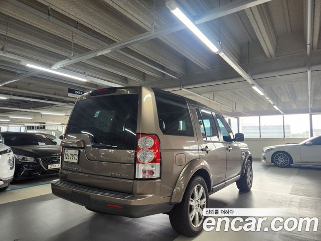 Land Rover Discovery 2011 — photo 3