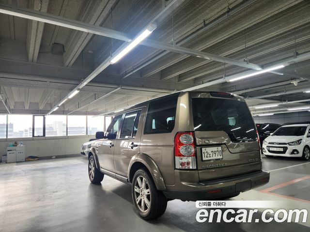 Land Rover Discovery 2011 — photo 5