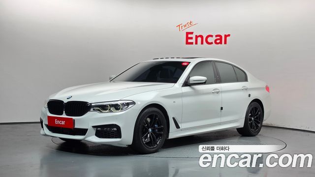 BMW 5-Series 2017 — photo 1