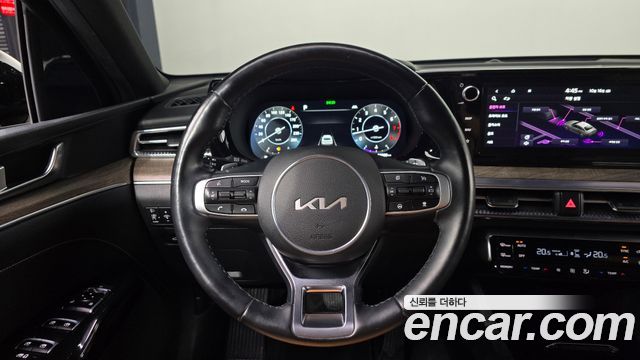 Kia K5 2023 — photo 19