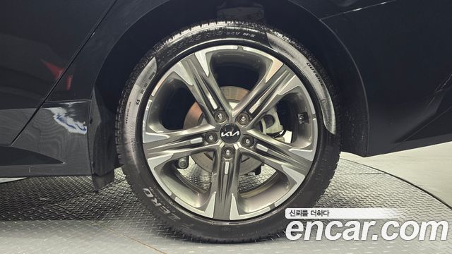 Kia K5 2023 — photo 7