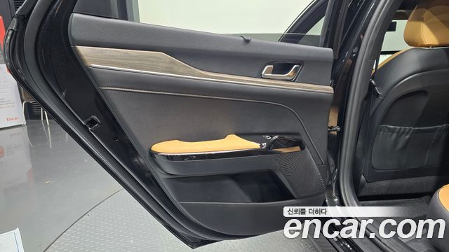 Kia K5 2023 — photo 15