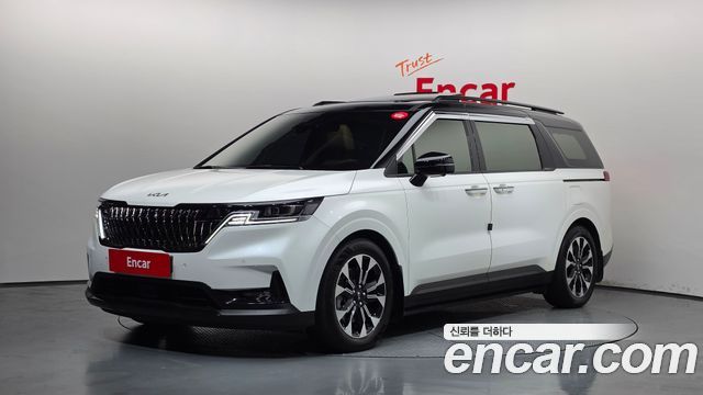 Kia Canival 2021 — photo 1